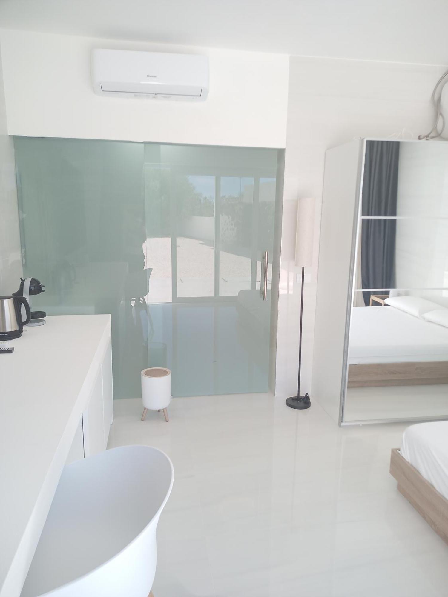 Smart Luxury Suites & Apartments Orosei Phòng bức ảnh