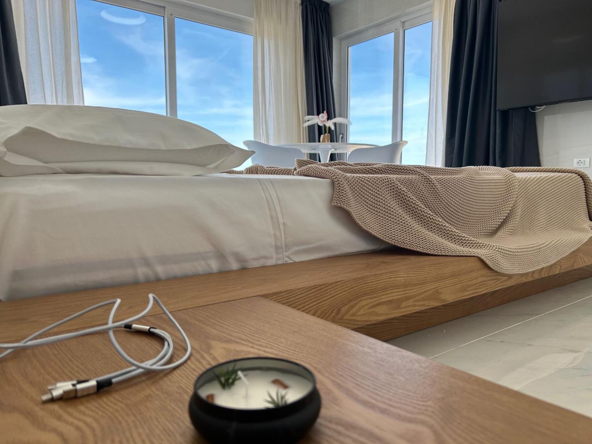 Smart Luxury Suites & Apartments Orosei Ngoại thất bức ảnh